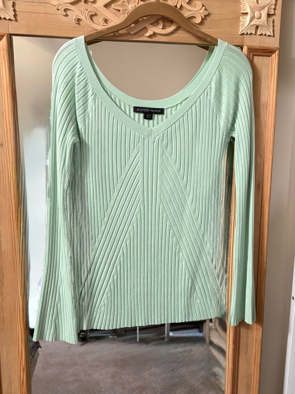 Boston Proper Mint Ribbed V-Neck Long Sleeve Light Sweater - Size M - EUC